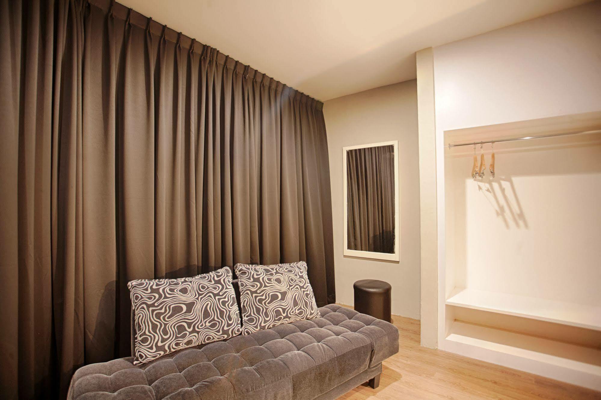 New Boutique Hotel Τζόχορ Μπάχρου Εξωτερικό φωτογραφία